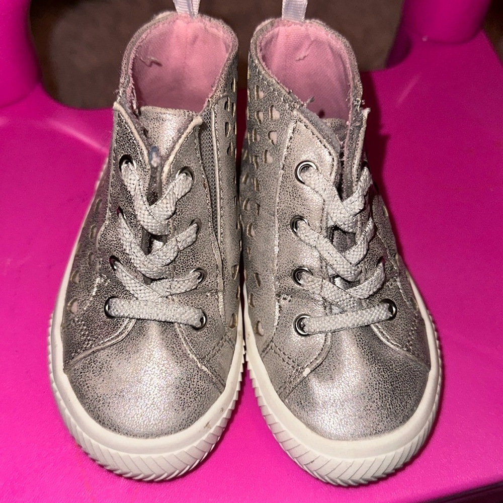 Wonder nation Velcro high top sneakers